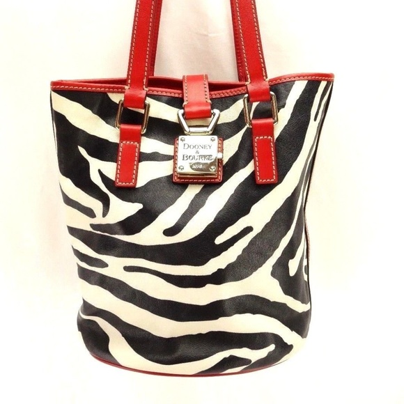 Dooney & Bourke Handbags - DOONEY & BOURKE Bucket Purse W/ Wallet J7122465